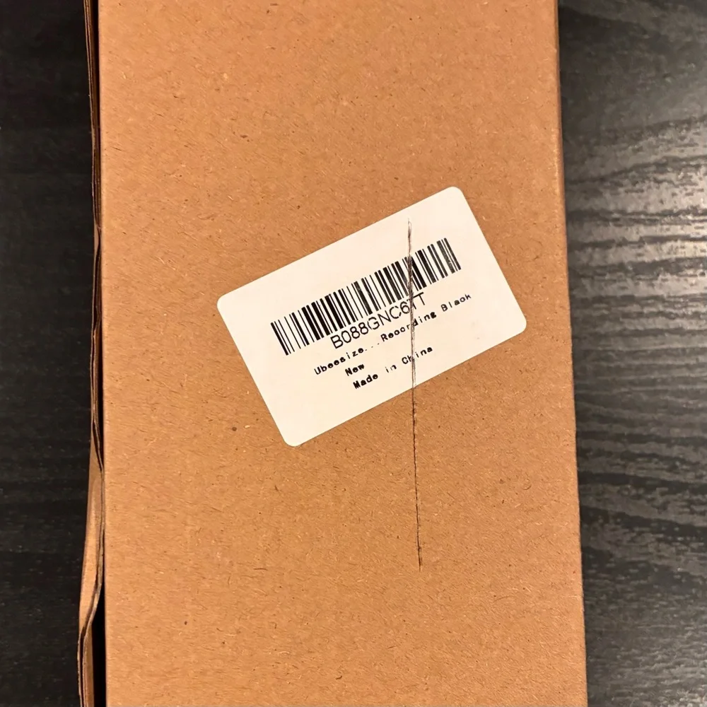 TRIPOD New in Box for phones & cameras By UBEESIZE GLOBAL